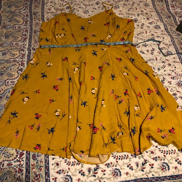 Old Navy Dresses & Skirts - Yellow floral fit and flare dress
